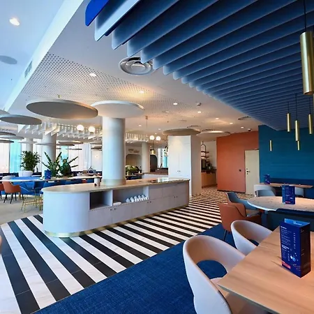 Mercure Dunkerque Centre Gare Hotel 4*